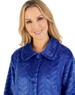 Embossed Pattern Fleece 25